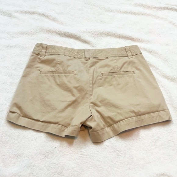 GAP City Shorts Mid Rise 3” Inseam Chino Stretch Pockets Women’s Sz 6 Wicker Tan - Picture 5 of 10